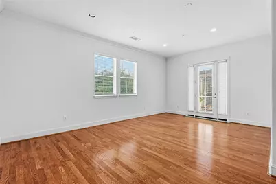 7134 S Mapleridge Street S #2E, Houston, TX 77081 - Photo 23