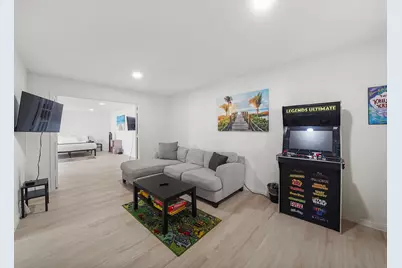 8007 Beluche Drive, Galveston, TX 77551 - Photo 15