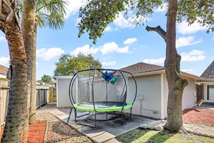 34 W Dansby Dr, Galveston, TX 77551 - Photo 19