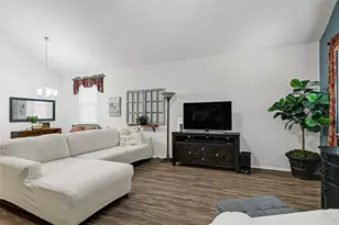 7830 London Tower Ln, Houston, TX 77044 - Photo 11