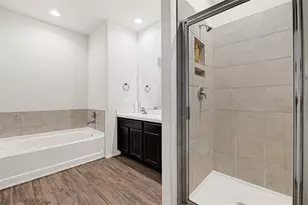 7830 London Tower Ln, Houston, TX 77044 - Photo 17