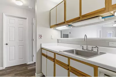 517 Southwest Parkway #204, College Station, TX 77840 - Photo 13