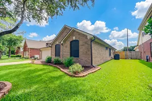 3309 Keithwood Cir E, Pearland, TX 77584 - Photo 9