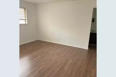 9102 Petersham Drive, Houston, TX 77031 - Photo 7