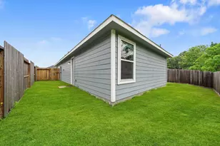 17038 Marie Vlg Dr, Conroe, TX 77306 - Photo 19