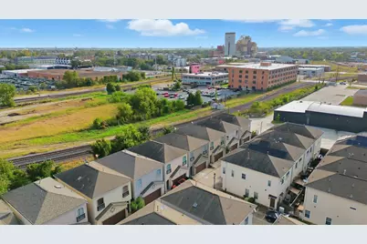 901 McKinney Park Lane, Houston, TX 77003 - Photo 23