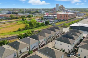 901 McKinney Park Ln, Houston, TX 77003 - Photo 23