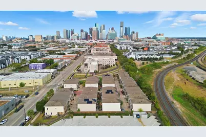 901 McKinney Park Lane, Houston, TX 77003 - Photo 21