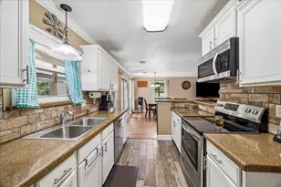 641 Co Rd 404, Dayton, TX 77535 - Photo 5