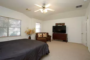 191 N Burberry Park Cir, The Woodlands, TX 77382 - Photo 17