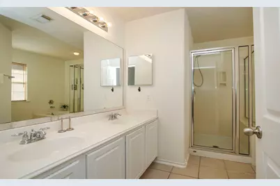 191 N Burberry Park Circle, The Woodlands, TX 77382 - Photo 19