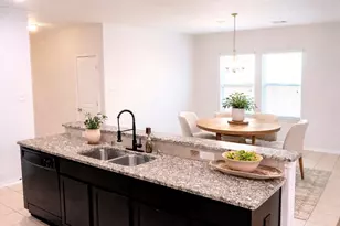 8626 Willet St, Baytown, TX 77521 - Photo 5