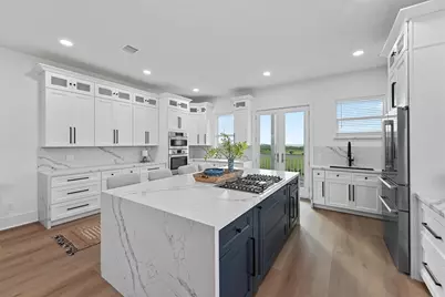 21330 Scissor Tail Lane, Galveston, TX 77554 - Photo 9