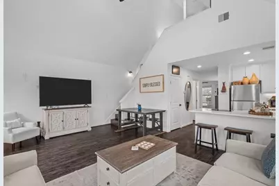 242 Debbie Lane, Dickinson, TX 77539 - Photo 9