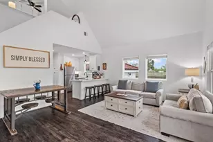 242 Debbie Ln, Dickinson, TX 77539 - Photo 7