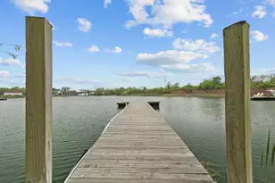 242 Debbie Ln, Dickinson, TX 77539 - Photo 25