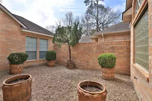 31 Surrey Run Pl, The Woodlands, TX 77384 - Photo 3