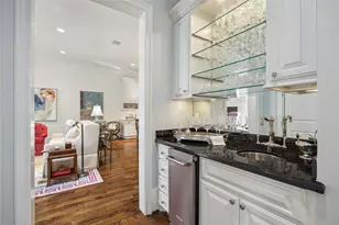 66 E Broad Oaks, Houston, TX 77056 - Photo 13