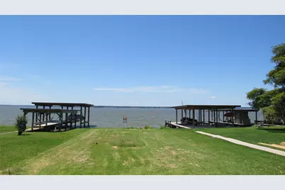 738 W Cattle, Onalaska, TX 77360 - Photo 3