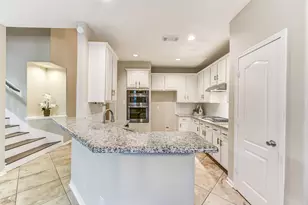 1107 Sunset Lakes Dr, Pearland, TX 77581 - Photo 11