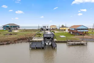 1402 County Rd 230, Sargent, TX 77414 - Photo 13