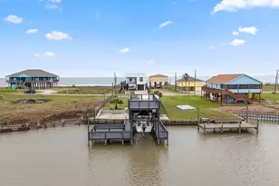 1402 County Rd 230, Sargent, TX 77414 - Photo 13