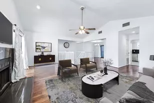 2664 Bering Dr, Houston, TX 77057 - Photo 3