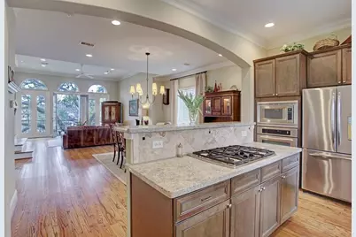 912 Lovett #J, Houston, TX 77006 - Photo 5