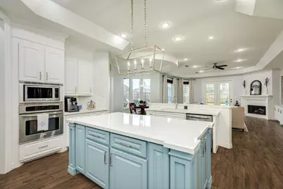 110 Spanish Oak Circle, Lake Jackson, TX 77566 - Photo 19