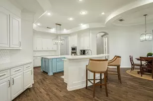 110 Spanish Oak Cir, Lake Jackson, TX 77566 - Photo 15