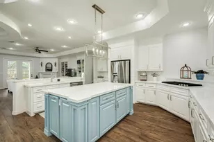 110 Spanish Oak Cir, Lake Jackson, TX 77566 - Photo 17