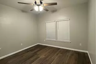 4741 Providence St, Houston, TX 77020 - Photo 9