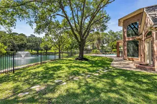 15935 Lake Loop Dr, Cypress, TX 77433 - Photo 19