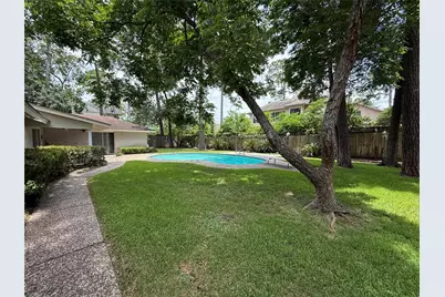 11915 Steppingstone Lane, Houston, TX 77024 - Photo 29