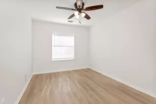 9718 Big Willow Ln, Houston, TX 77064 - Photo 33