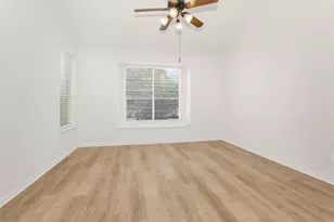 9718 Big Willow Ln, Houston, TX 77064 - Photo 21