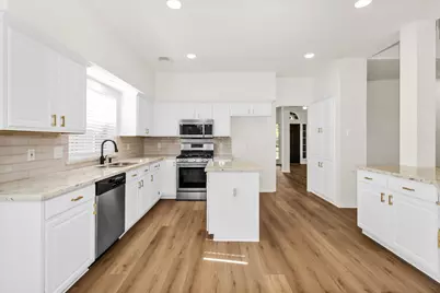 9718 Big Willow Lane, Houston, TX 77064 - Photo 17