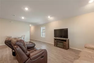 226 Pecos Dr, Huntsville, TX 77340 - Photo 7