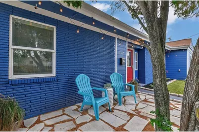 1317 26th Street, Galveston, TX 77550 - Photo 3