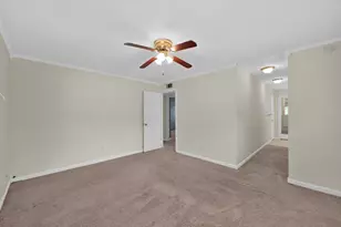 10902 Auger Pl, The Woodlands, TX 77380 - Photo 17
