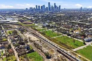 2109 Semmes St, Houston, TX 77026 - Photo 3