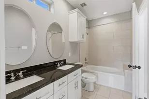 2903 Blodgett St, Houston, TX 77004 - Photo 19