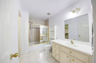 8117 Constellation Ln, Houston, TX 77075 - Photo 17