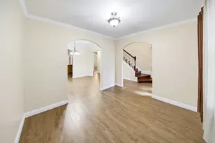 8117 Constellation Ln, Houston, TX 77075 - Photo 5
