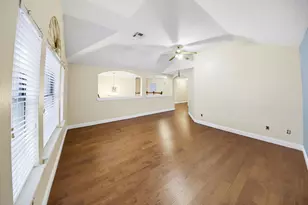 8117 Constellation Ln, Houston, TX 77075 - Photo 15