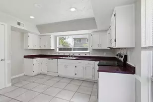 2315 Hampton Rd, League City, TX 77573 - Photo 17