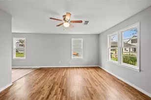 234 E Texas St, Brazoria, TX 77422 - Photo 7