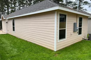 11595 Persimmon St, Willis, TX 77318 - Photo 3