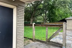 1365 Sheridan Ln, Beaumont, TX 77706 - Photo 7