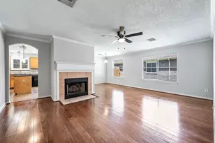 5922 James Pl, Houston, TX 77085 - Photo 5